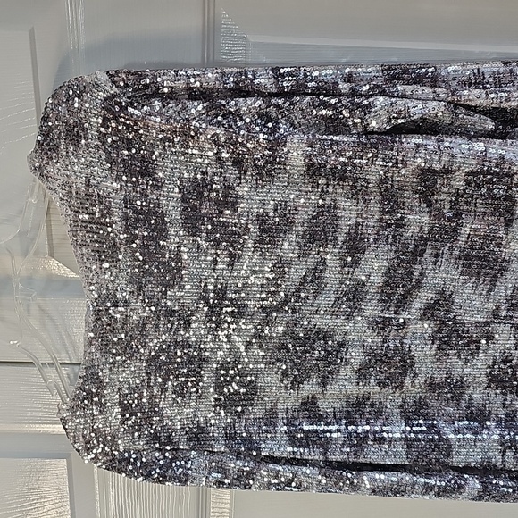 NWT Free People Gold Rush Long Sleeve Lustrous Sequin Top XL - Picture 9 of 14